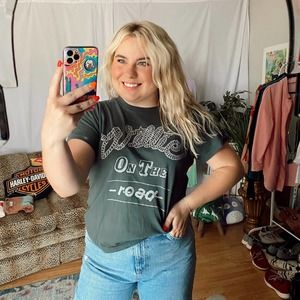 Daydreamer Willie Nelson The Road 78 Tour Tee Gray Women's Small